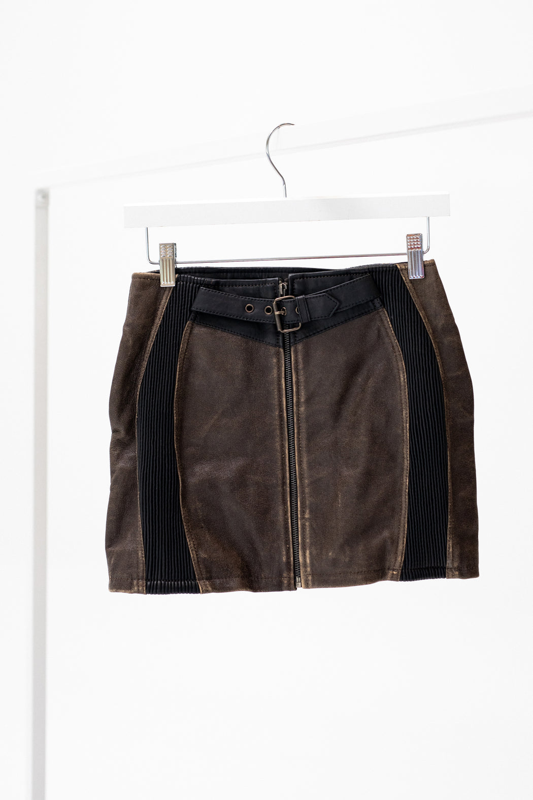 FINISH LINE MINI SKIRT