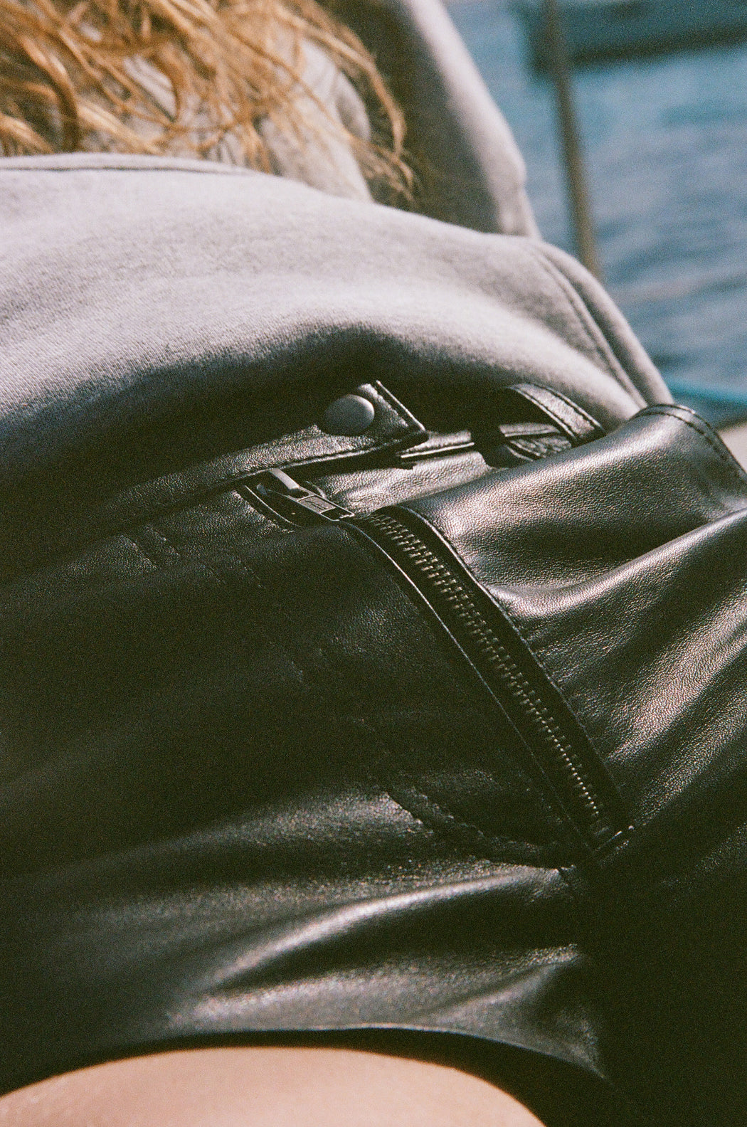 PERFECT LEATHER SHORT IN BLACK