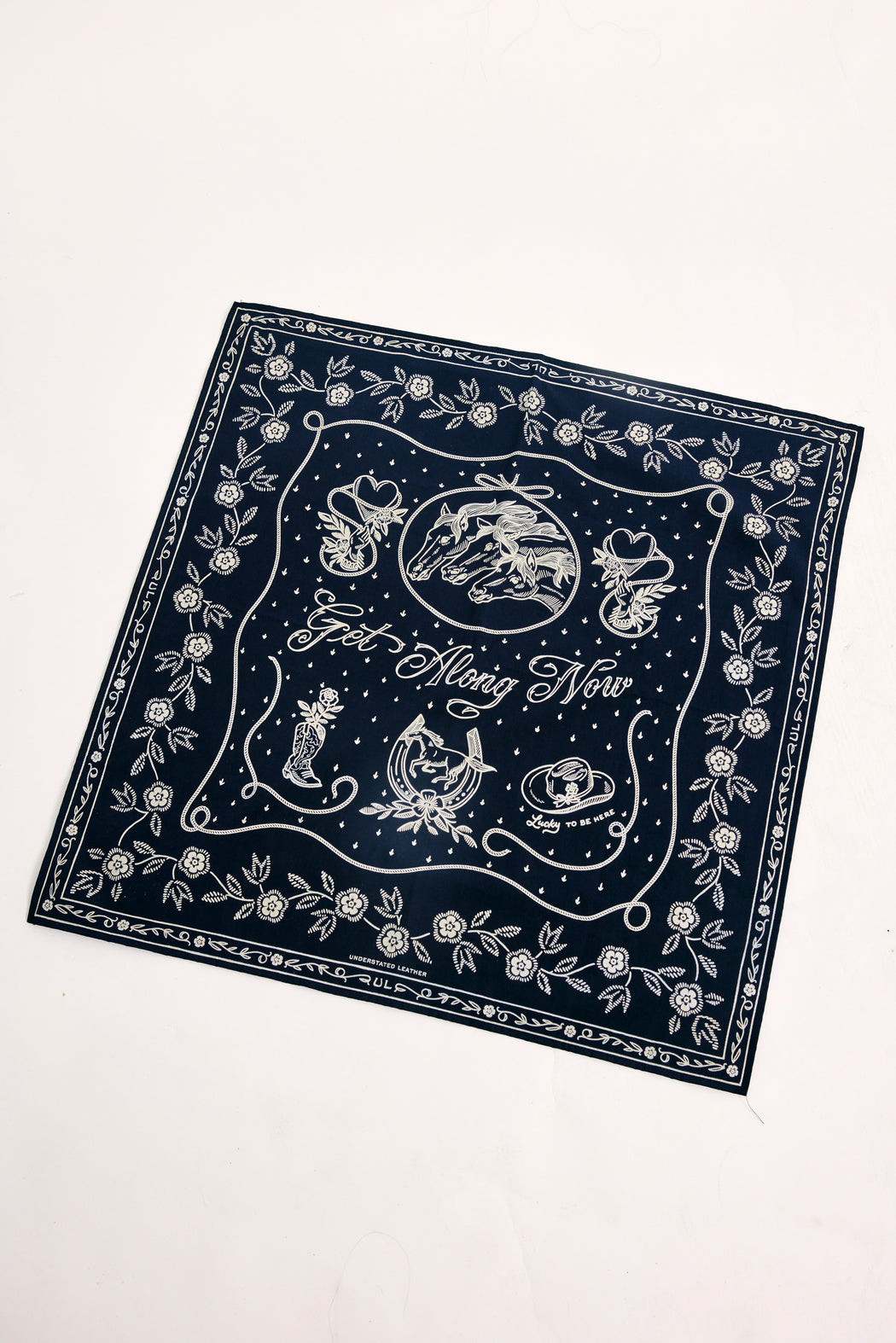 LUCKY BANDANA