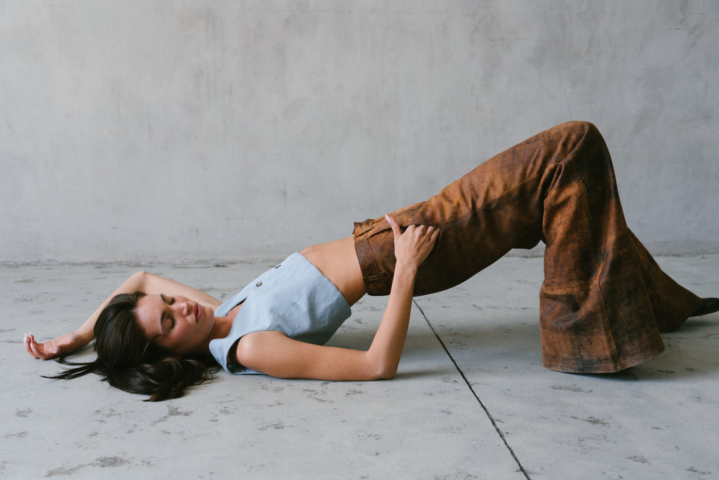 DREAM PANTS IN DISTRESSED BROWN