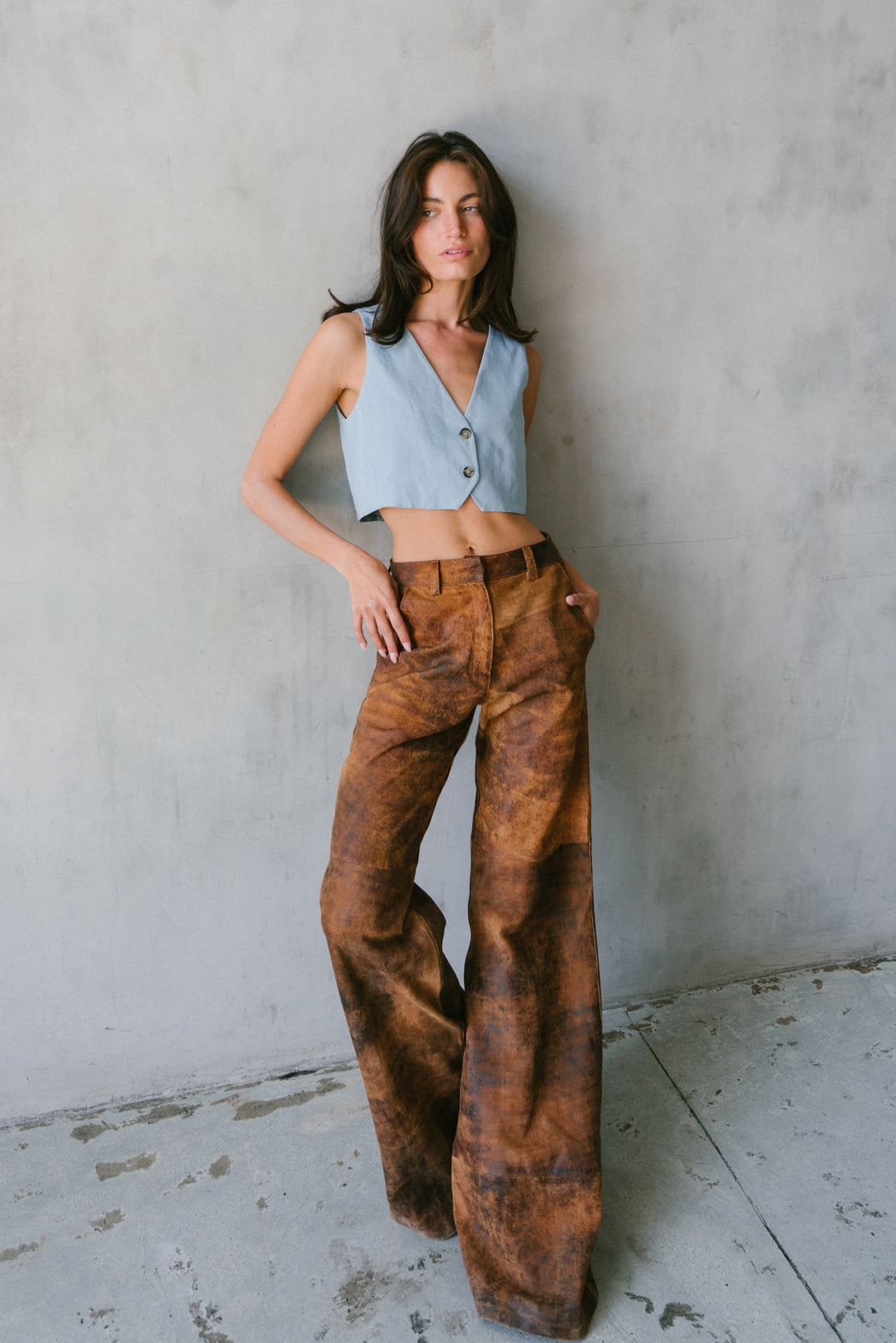 DREAM PANTS IN DISTRESSED BROWN