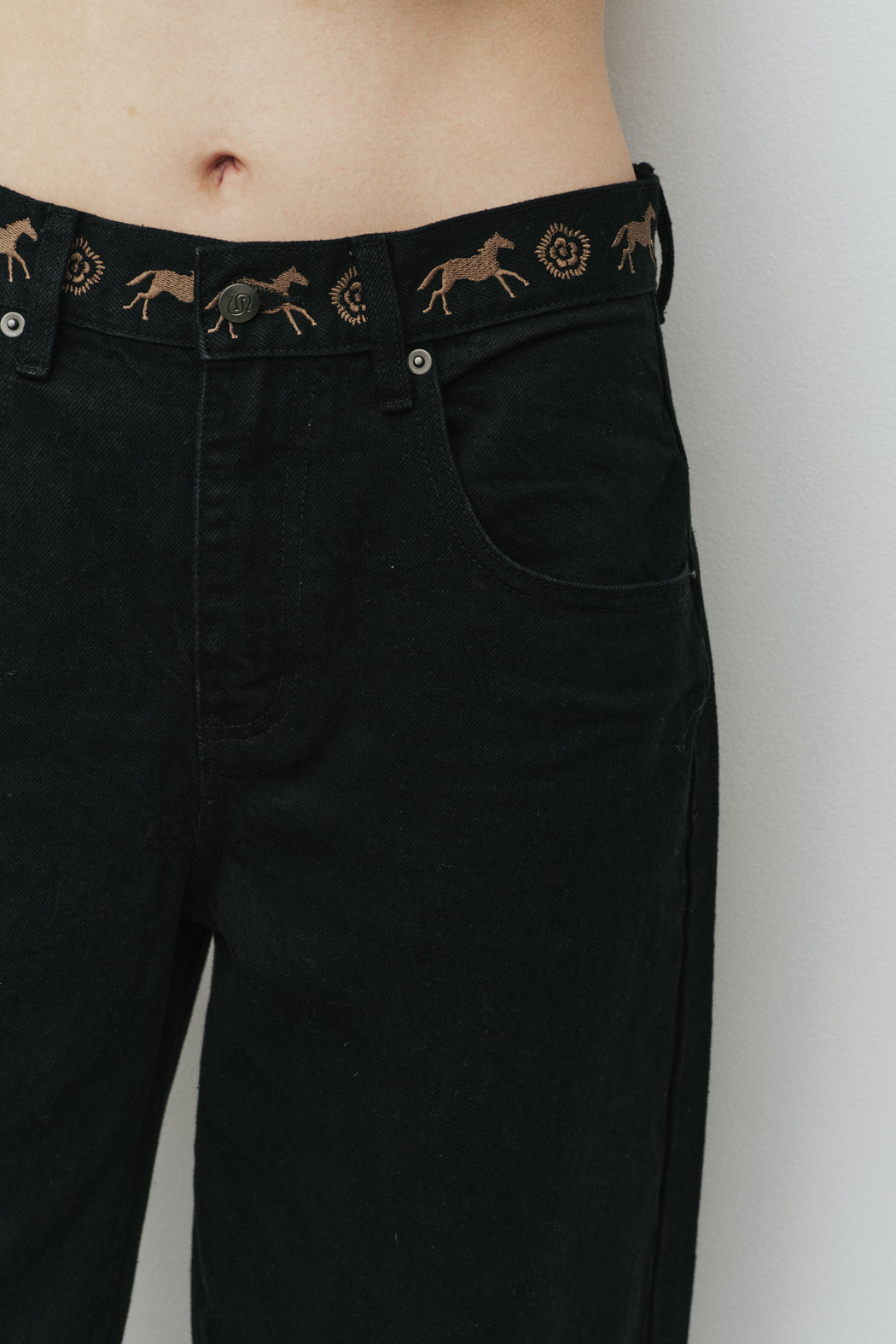 BACK ON THE HORSE BARREL JEANS