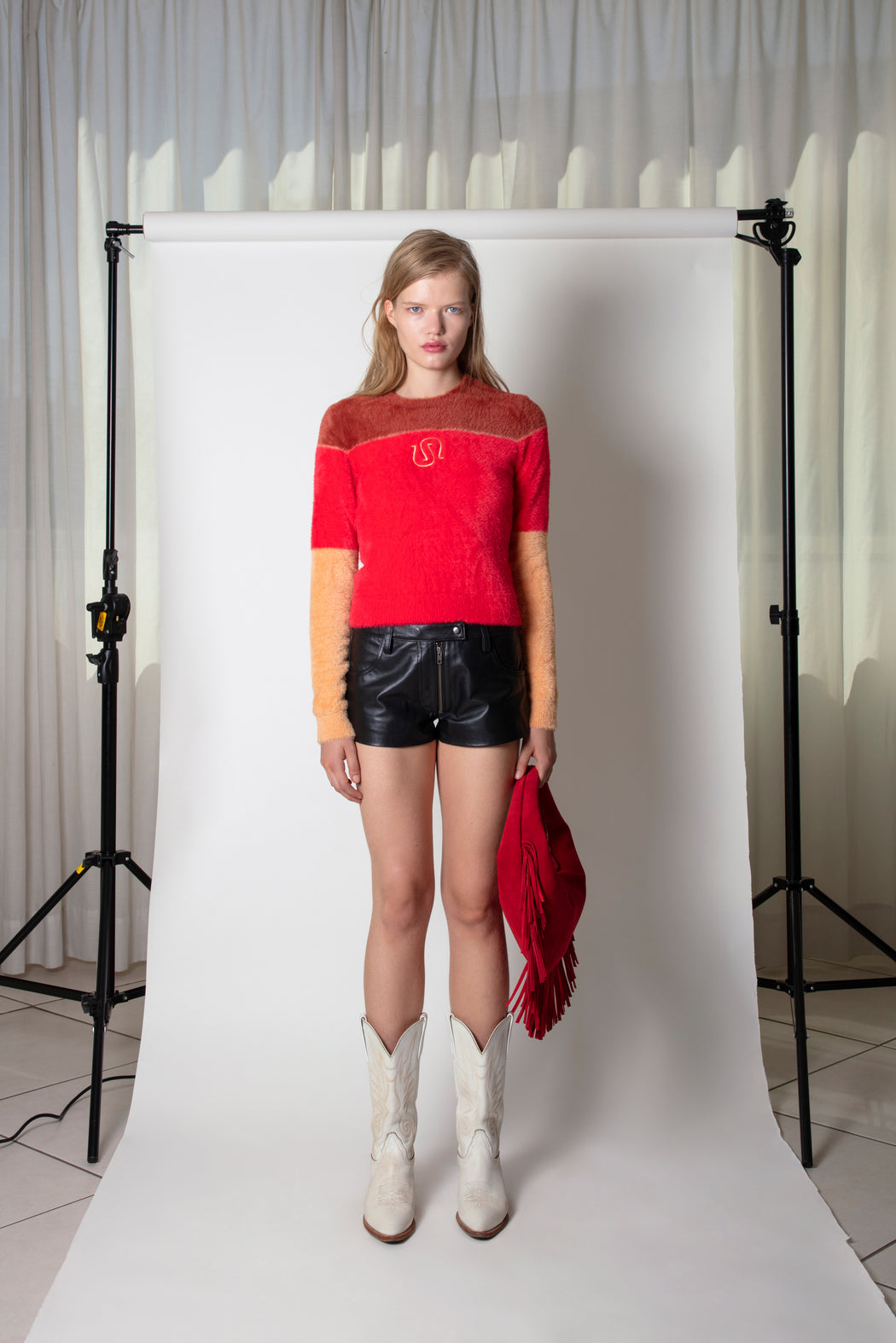 FRINGE SUEDE HOBO BAG IN RED
