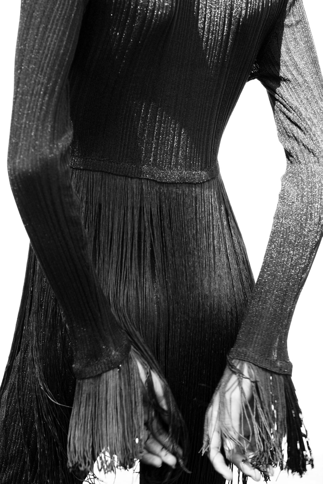 SATINE LONG SLEEVE TOP IN BLACK