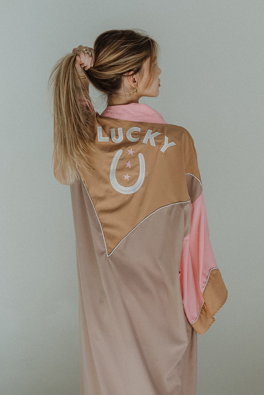 LUCKY OPEN STYLE ROBE