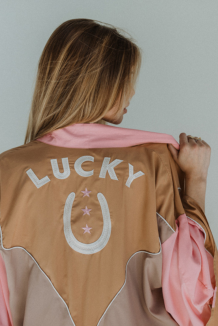 LUCKY ROBE