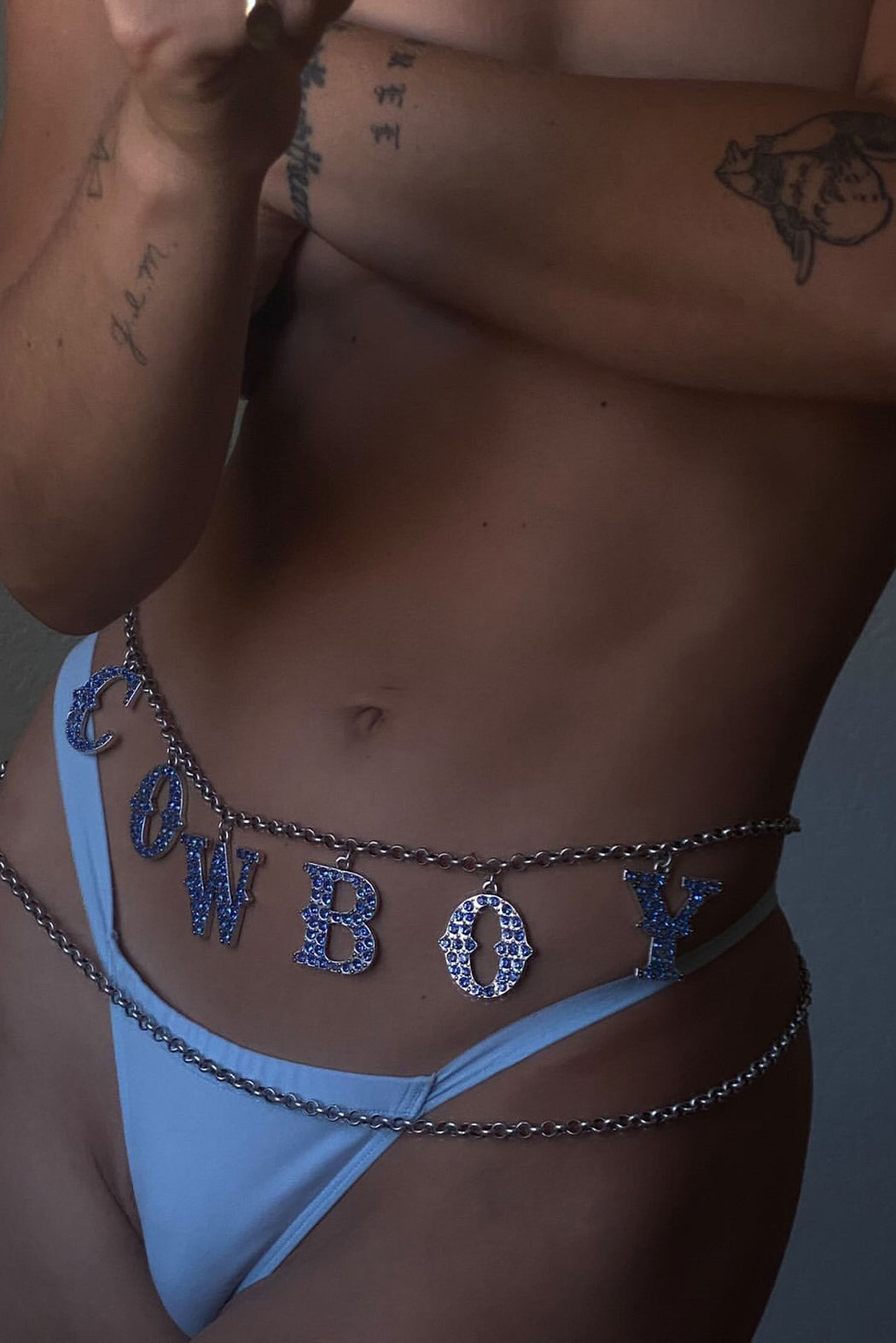 BLUE RHINESTONE COWBOY CHAIN BELT