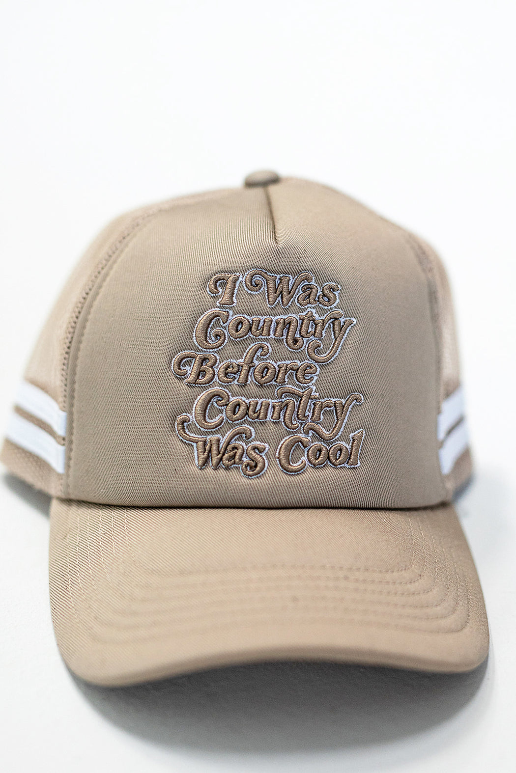 COUNTRY COOL TRUCKER HAT IN TAN — Understated Leather