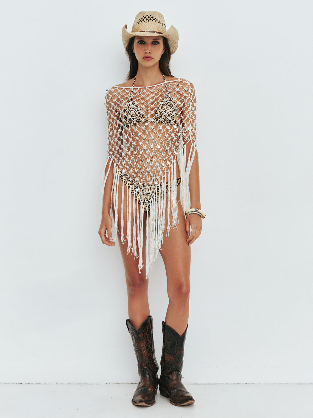 MOUNTAIN STRINGS PONCHO