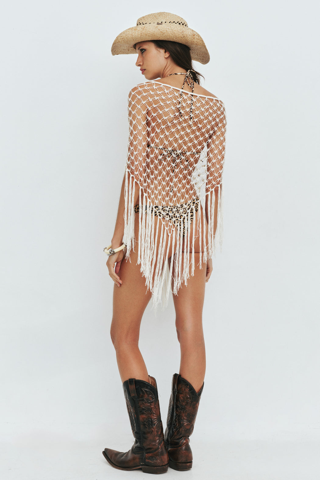 MOUNTAIN STRINGS PONCHO