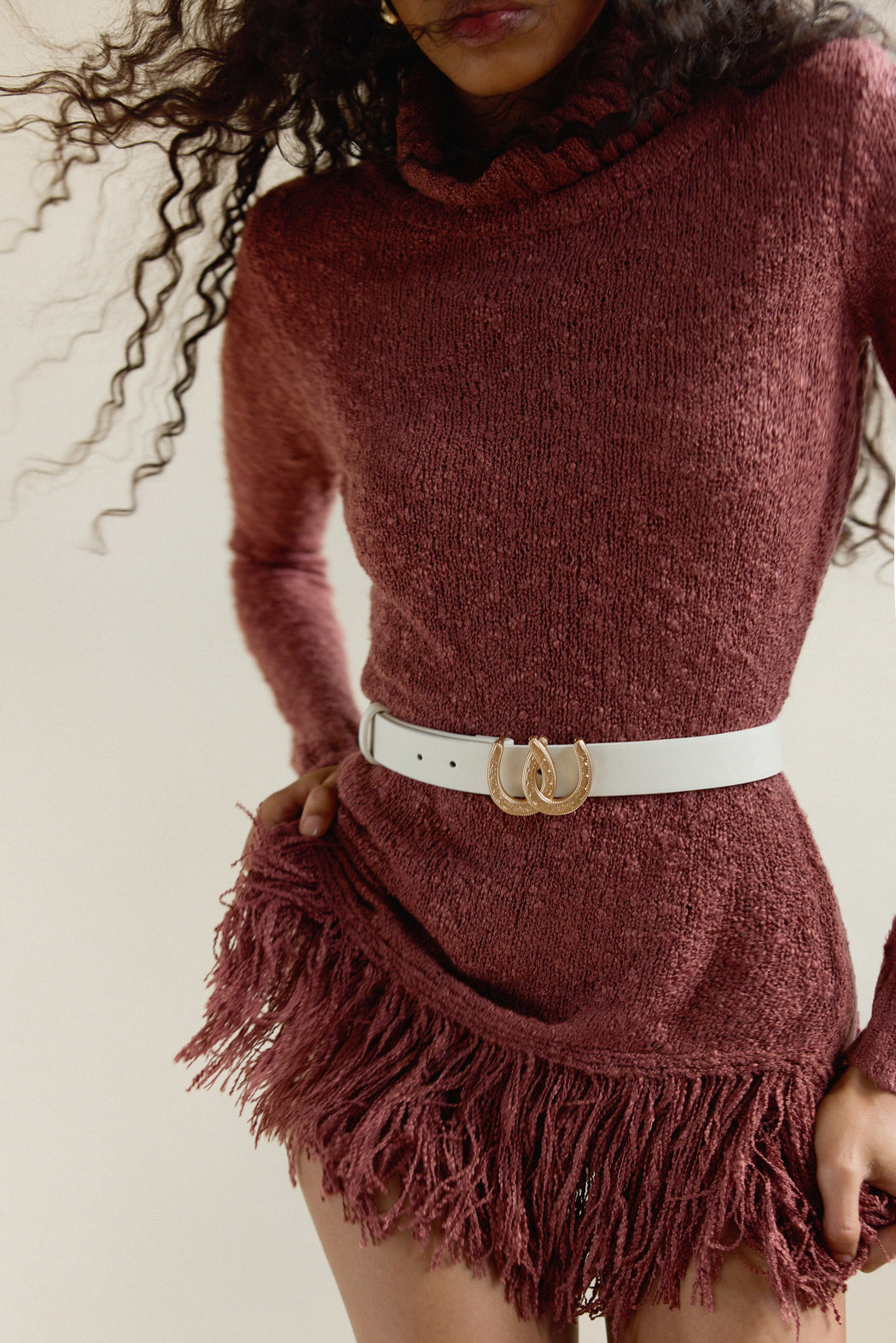 IVORY HORSESHOE BELT