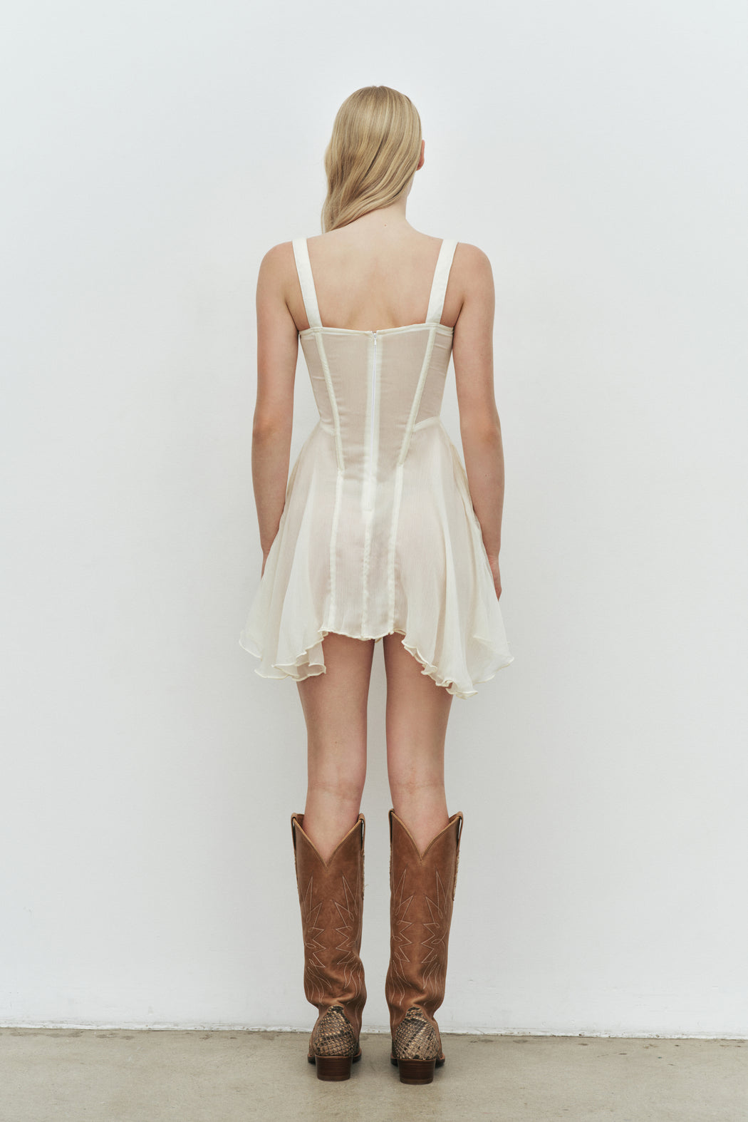 MARSHMALLOW HONEYMOON MINI DRESS