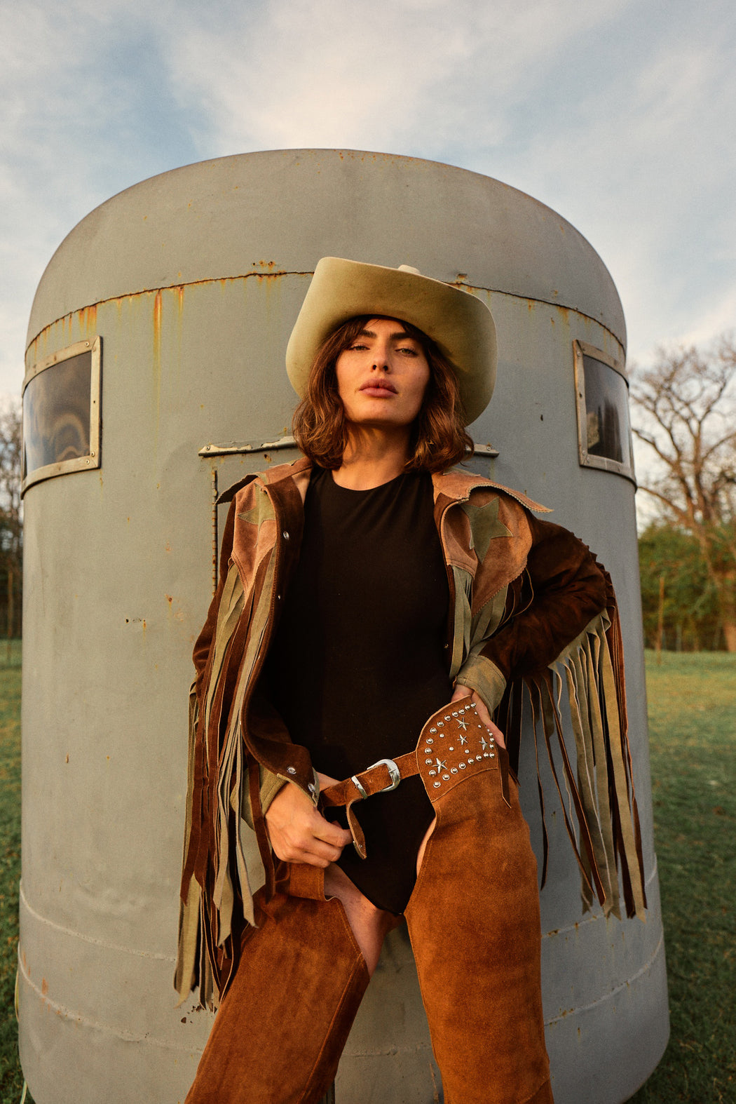 EARTH TONED AMERICAN WOMAN JACKET